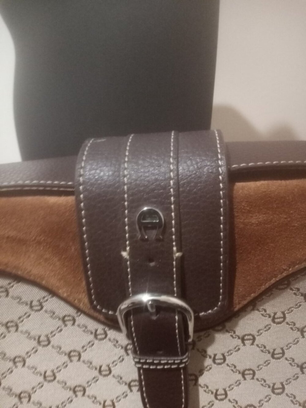 VTG Etienne Aigner Monogram Canvas Leather Trim Shoulder Bag Purse Buckle - Picture 6 of 15